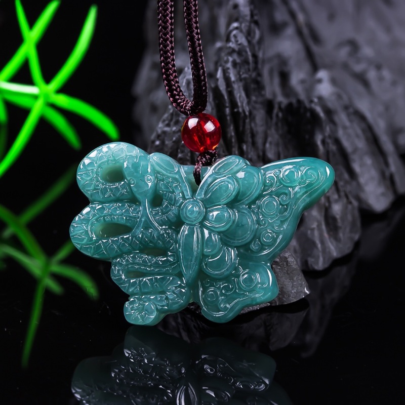 اليشم الطبيعي من الدرجة الأولى - مراجعة Jewelry & Watches Review وسعره