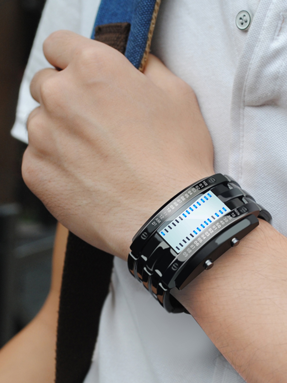 ساعة مومنت بيوتي للرجال لطلاب  - مراجعة Moments Watches & Jewelry Vaughan Mills وسعره