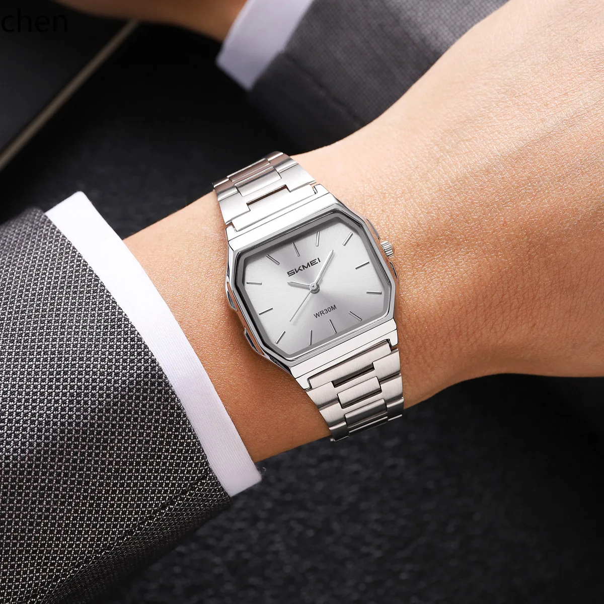ساعة رجالية كلاسيكية من X-15 م - مراجعة Moments Watches & Jewelry Vaughan Mills وسعره